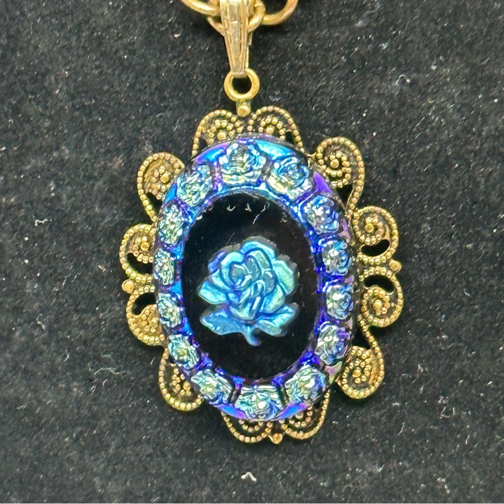 Victorian Blue and Gold Filigree Necklace
